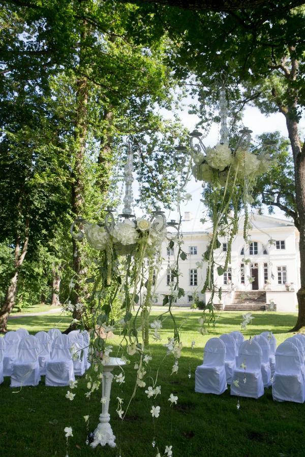 فندق Saku Mois & Saku Manor المظهر الخارجي الصورة
